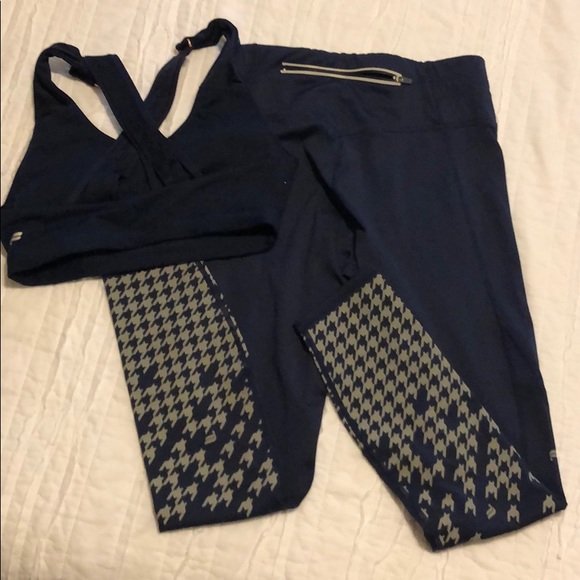Fabletics Bra and Tights - Picture 3 of 6